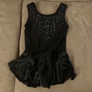Cat and Jack leotard. this leotard has never been worn and is size 7/8.